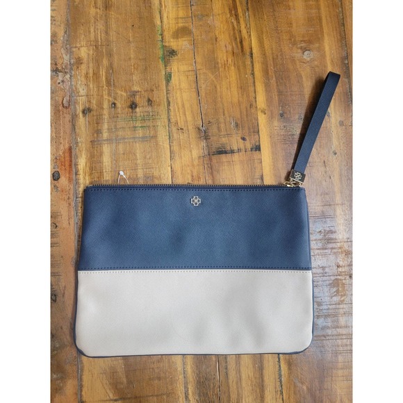 NWT Ann Taylor Wristlet Clutch - Picture 1 of 6